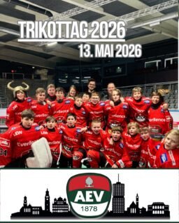 Trikottag 2026 – Zeigt Farbe für unseren AEV!
Am 13. Mai 2026 feiern wir gemeinsam mit ganz Sportdeutschland den 4. bundesweiten Trikottag.
Ob Trikot, Trainingsanzug oder Shirt – trag dein AEV‑Outfit einen ganzen Tag lang im Alltag:
in der Schule, im Büro, an der Uni, beim Einkaufen - einfach überall.
Der DOSB ruft deutschlandweit alle 29 Millionen Vereinsmitglieder dazu auf, ihren Verein sichtbar zu machen und zu zeigen, wie wichtig Sportvereine für Gemeinschaft, Gesundheit und Zusammenhalt sind.
Sport verbindet – unabhängig von Alter, Herkunft, Geschlecht oder sozialer Lage. Viele ehrenamtlich engagierte Menschen leisten Großartiges.
Lasst uns am 13. Mai Flagge zeigen und Augsburg Stadt und Land in Rot‑Grün‑Weiß erstrahlen.
Mitmachen ist ganz einfach:
💪 Trikot anziehen
📷 Foto posten
❤️💚🤍 @sportdeutschland verlinken und #Trikotag #aevnachwuchs nutzen.
#AEV #aevpanther #eishockey @hitradio_rt1 @radiofantasy934 @aevtrikotsde